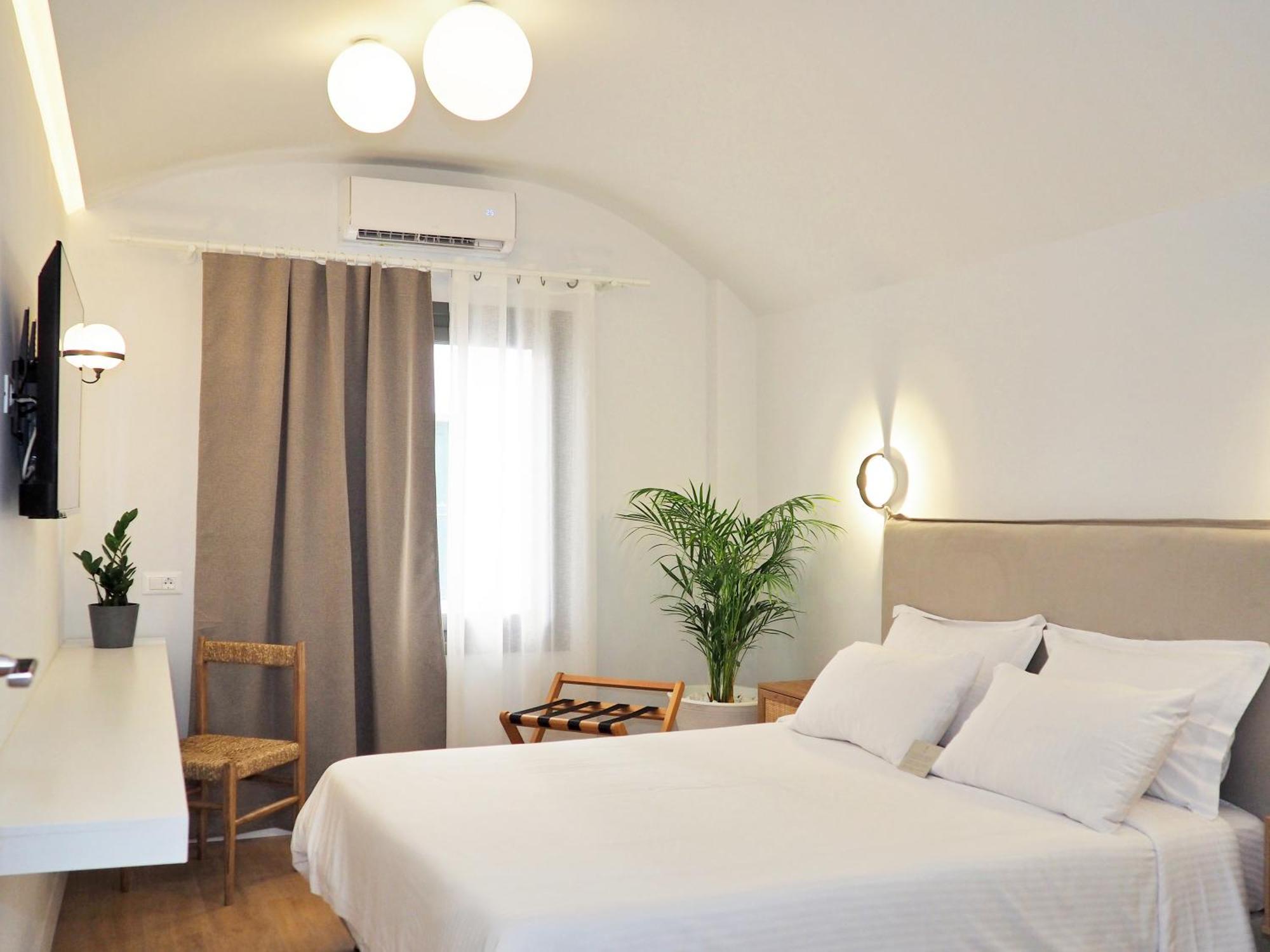 Times Elegant Rooms Ermoupoli Exterior photo